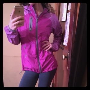 Under Armour Small Pink Wind Breaker